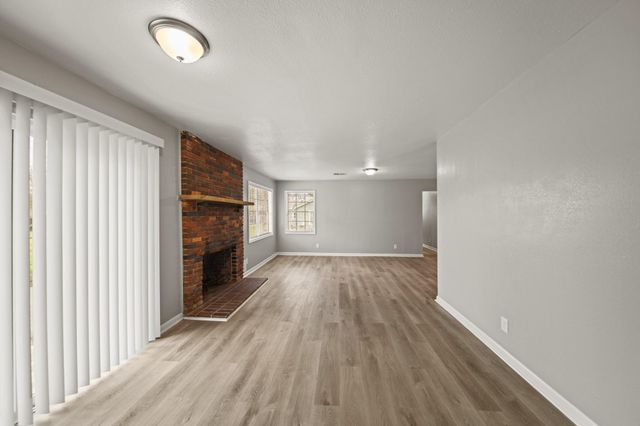 7265 Ashburn Street, Houston, TX 77061