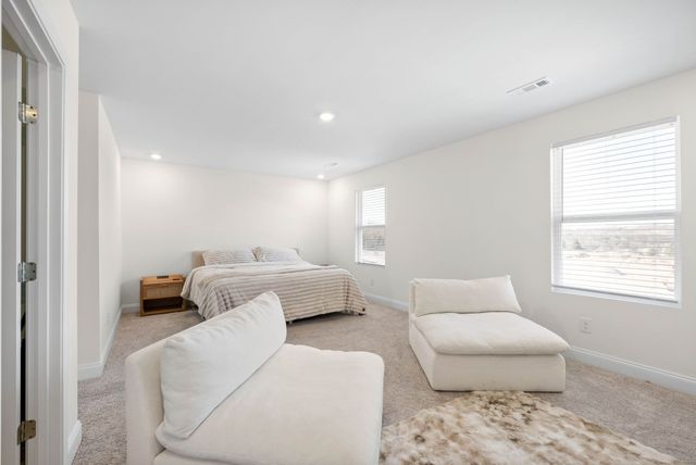 967 Nance Ln, Lebanon, TN 37087