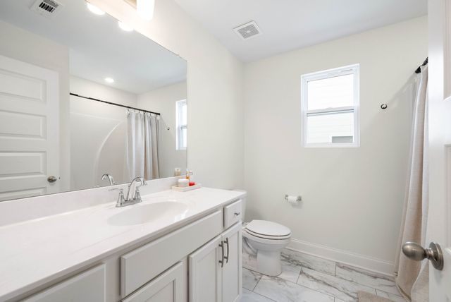 967 Nance Ln, Lebanon, TN 37087