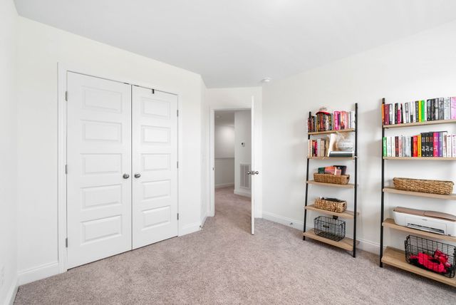 967 Nance Ln, Lebanon, TN 37087