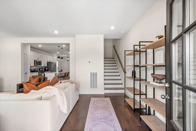 967 Nance Ln, Lebanon, TN 37087