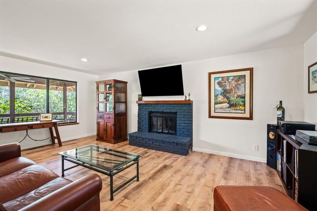 1575 American River Trl, Cool, CA 95614