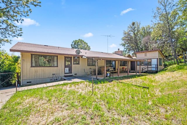 1575 American River Trl, Cool, CA 95614