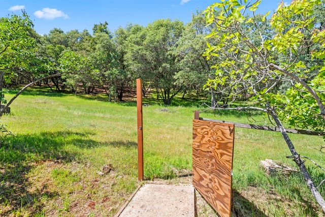 1575 American River Trl, Cool, CA 95614