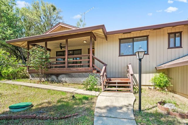 1575 American River Trl, Cool, CA 95614