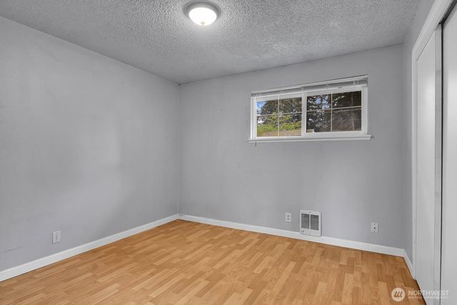 5907 177th Street SW, Lynnwood, WA 98037