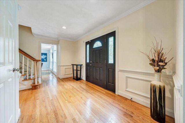 1562 Strawberry Mountain DR, Roanoke, VA 24018