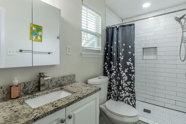 2215 PARK ROW Boulevard, Corsicana, TX 75110
