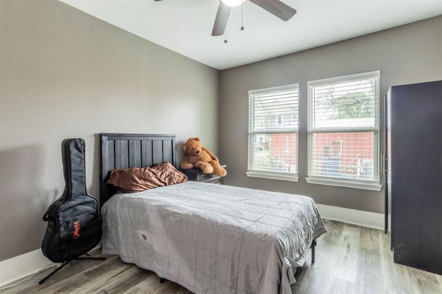 2215 PARK ROW Boulevard, Corsicana, TX 75110