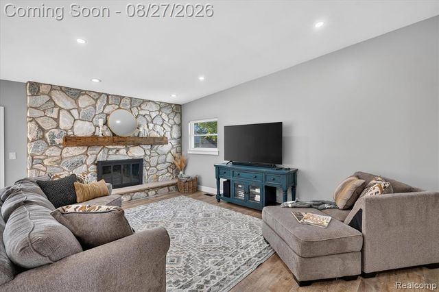 12265 Sharp Road, Linden, MI 48451
