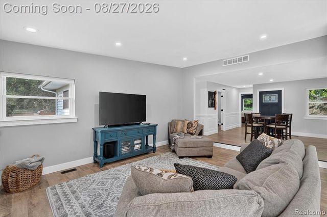 12265 Sharp Road, Linden, MI 48451