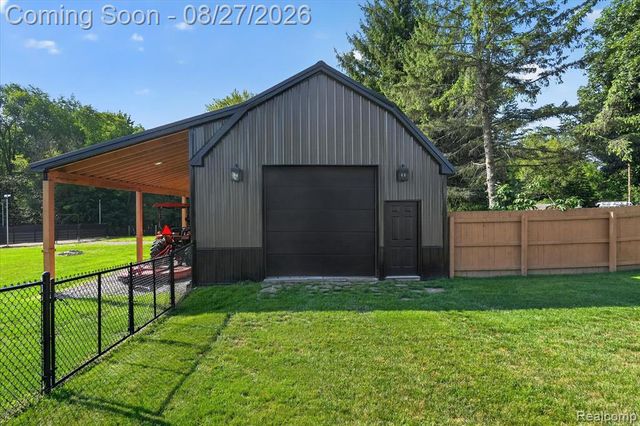 12265 Sharp Road, Linden, MI 48451