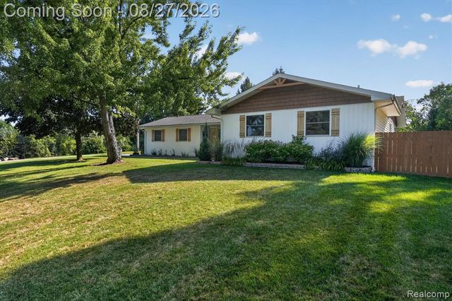 12265 Sharp Road, Linden, MI 48451