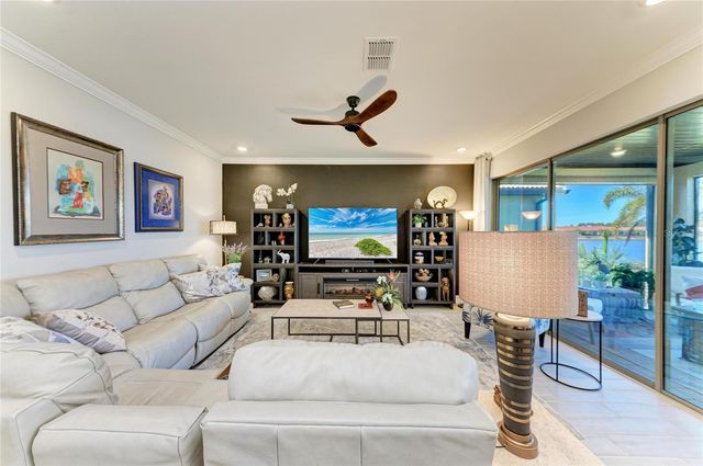 332 VILLORESI BOULEVARD, Nokomis, FL 34275