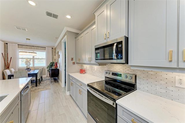 332 VILLORESI BOULEVARD, Nokomis, FL 34275