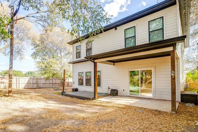 2921 Gipson Street, Fort Worth, TX 76111