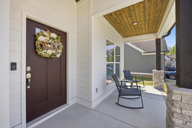 8921 Silver Maple Drive, Ooltewah, TN 37363