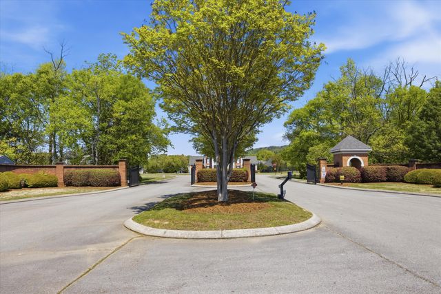 8921 Silver Maple Drive, Ooltewah, TN 37363