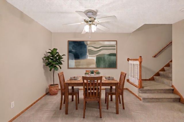 2407 Harvest Way, Chanhassen, MN 55317