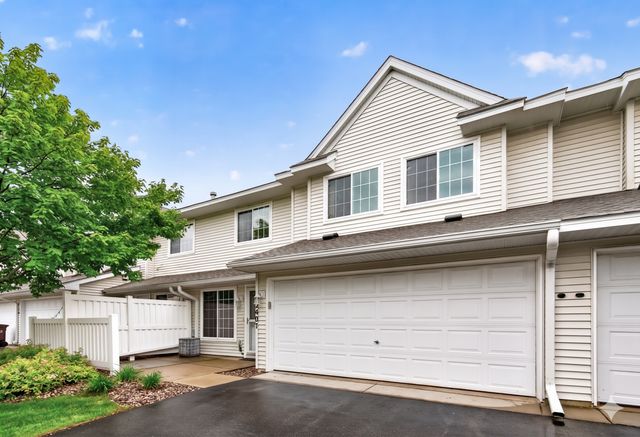 2407 Harvest Way, Chanhassen, MN 55317