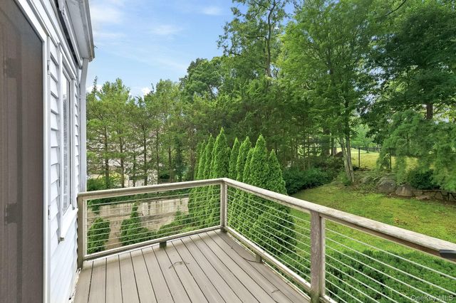 35 Highridge Road, Hartsdale, NY 10530