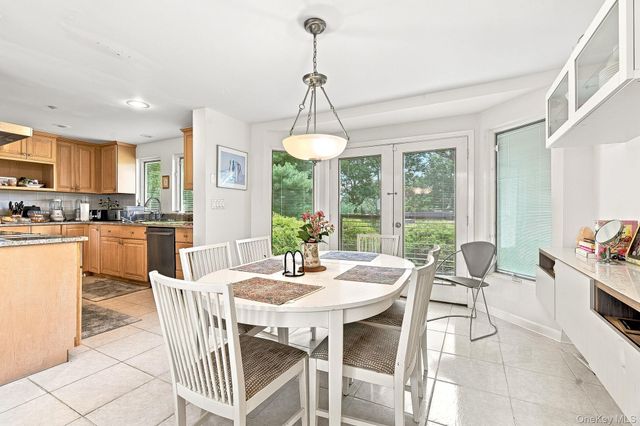 35 Highridge Road, Hartsdale, NY 10530