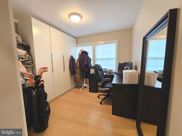 13102 PARSON LN, Fairfax, VA 22033