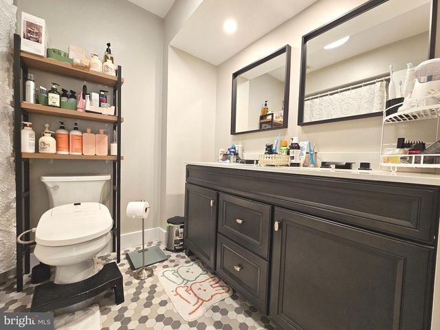 13102 PARSON LN, Fairfax, VA 22033