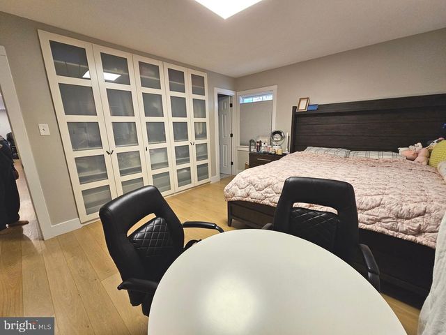 13102 PARSON LN, Fairfax, VA 22033