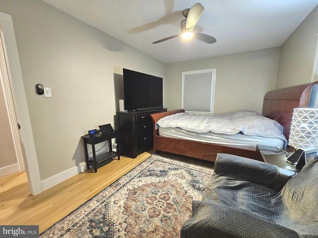 13102 PARSON LN, Fairfax, VA 22033