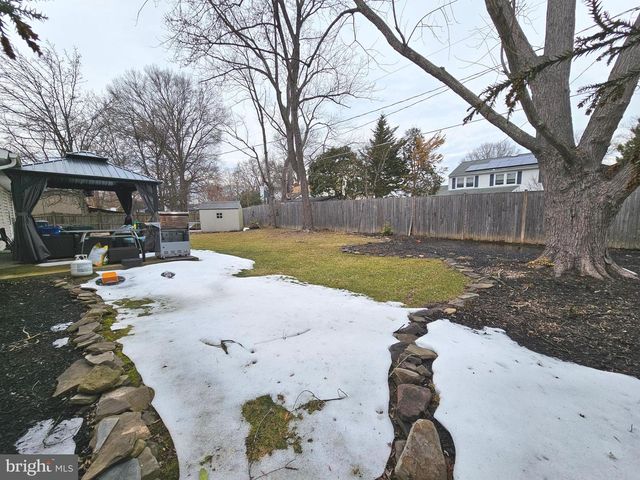 13102 PARSON LN, Fairfax, VA 22033