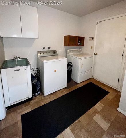 4413 Greenbrook Lane, Flint, MI 48507