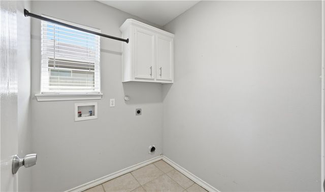 3338 Wood Creek Dr, Corpus Christi, TX 78410