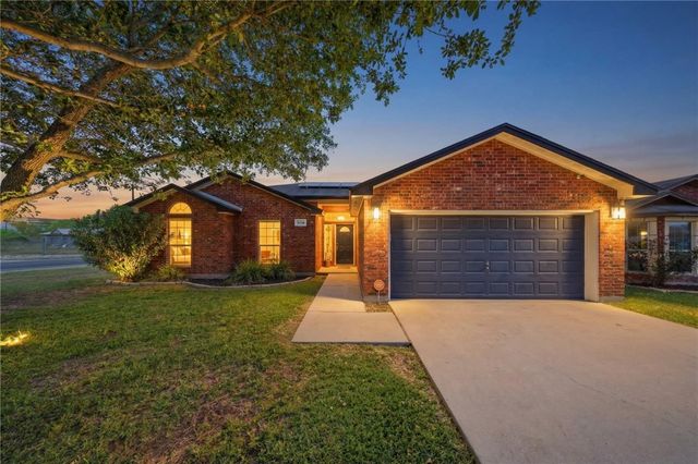 3338 Wood Creek Dr, Corpus Christi, TX 78410