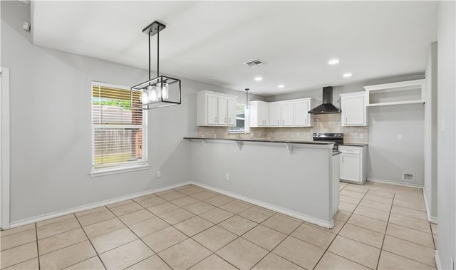 3338 Wood Creek Dr, Corpus Christi, TX 78410