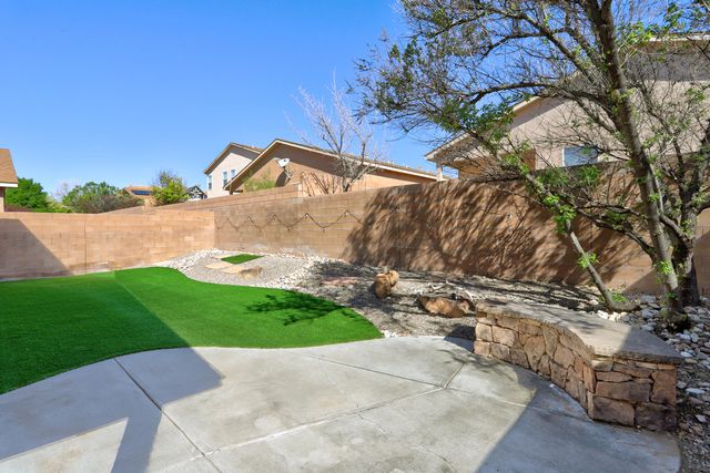 2223 Montevine Avenue SE, Rio Rancho, NM 87124