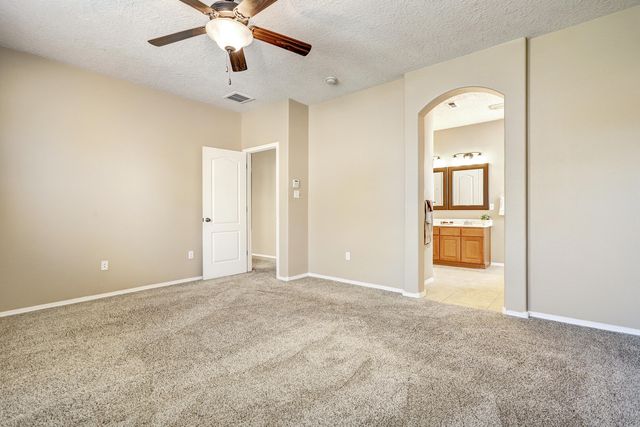 2223 Montevine Avenue SE, Rio Rancho, NM 87124