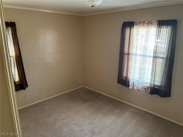 2407 Nesmith Lake Boulevard, Akron, OH 44314