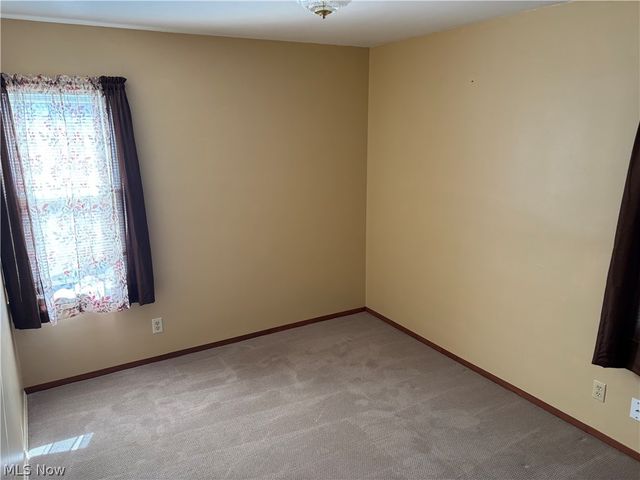 2407 Nesmith Lake Boulevard, Akron, OH 44314