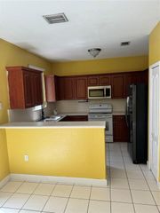 7357 NW 174 102, Hialeah, FL 33015