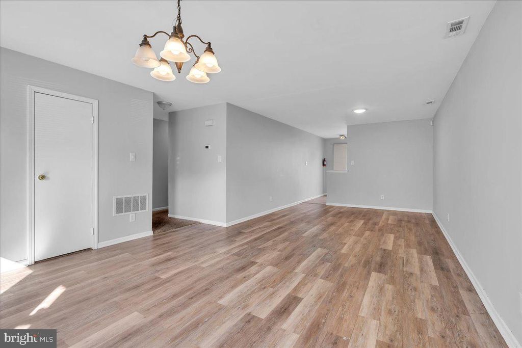 5 HEYWOOD LN, SICKLERVILLE, NJ 08081 — photo 5