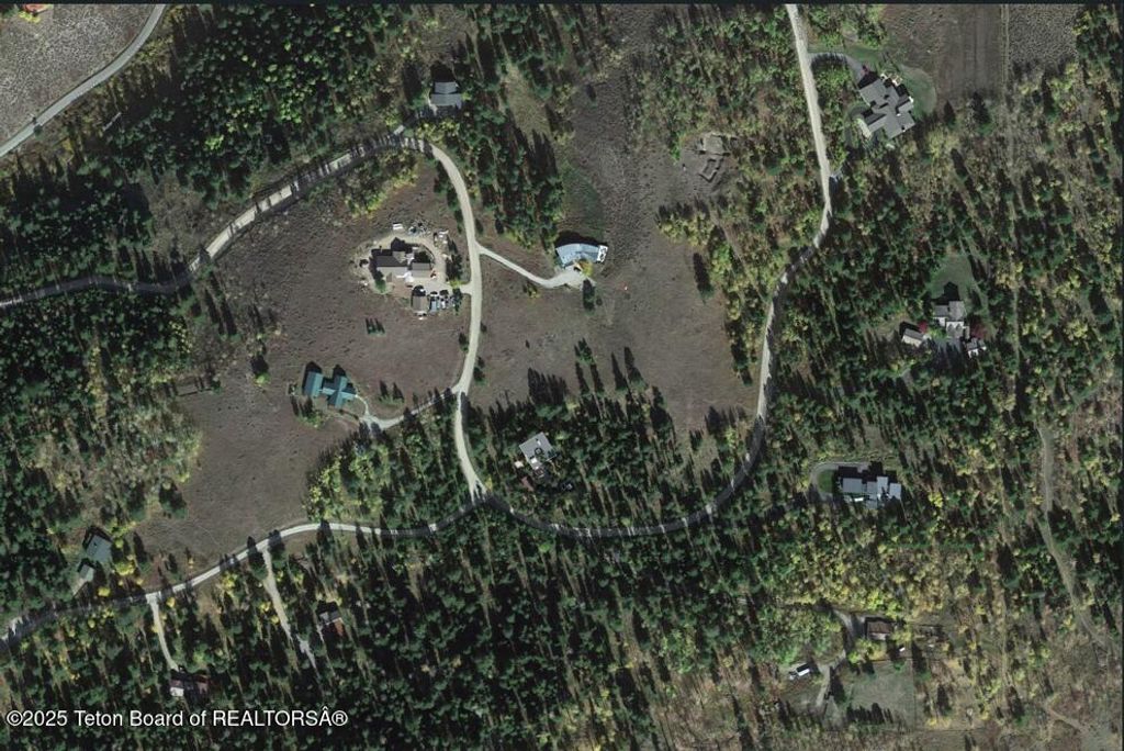 3675 W HIGHLAND Trail, Wilson, WY 83014 photo 10