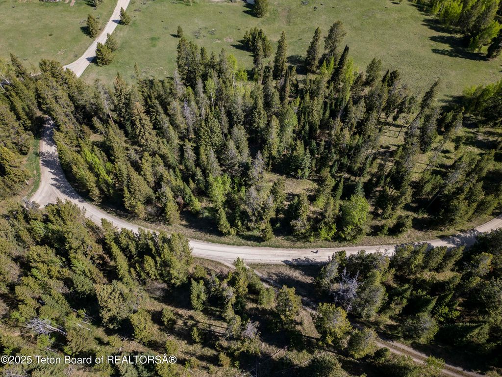 3675 W HIGHLAND Trail, Wilson, WY 83014 photo 13