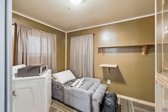 2429 SW Harrison ST, Topeka, KS 66611