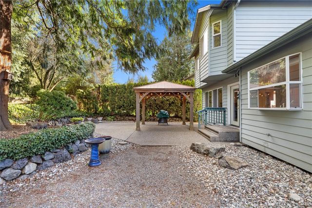 18125 Cedarbough Loop, Arlington, WA 98223