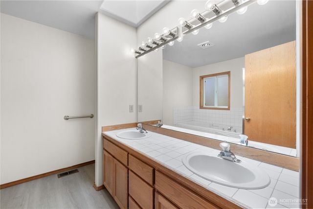 18125 Cedarbough Loop, Arlington, WA 98223