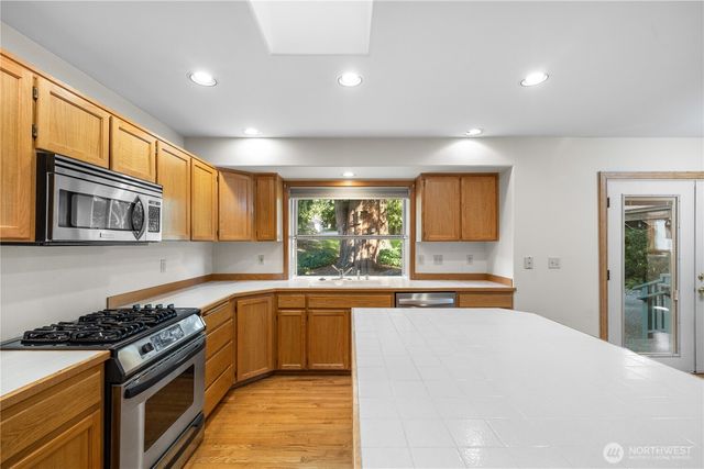 18125 Cedarbough Loop, Arlington, WA 98223