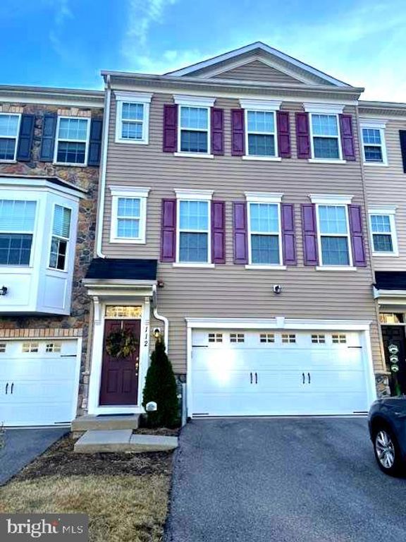 112 GRAYSTONE DR, Feasterville Trevose, PA 19053