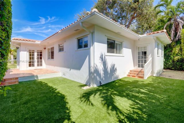 4943 Riviera Drive, Coral Gables, FL 33146