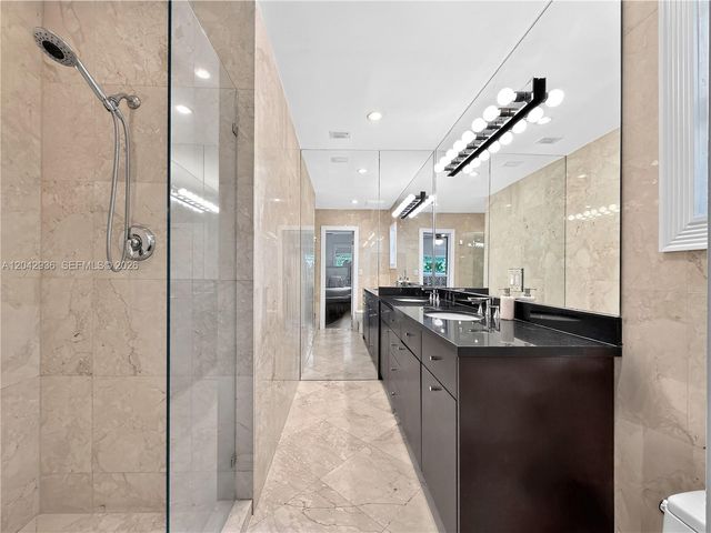 4943 Riviera Drive, Coral Gables, FL 33146